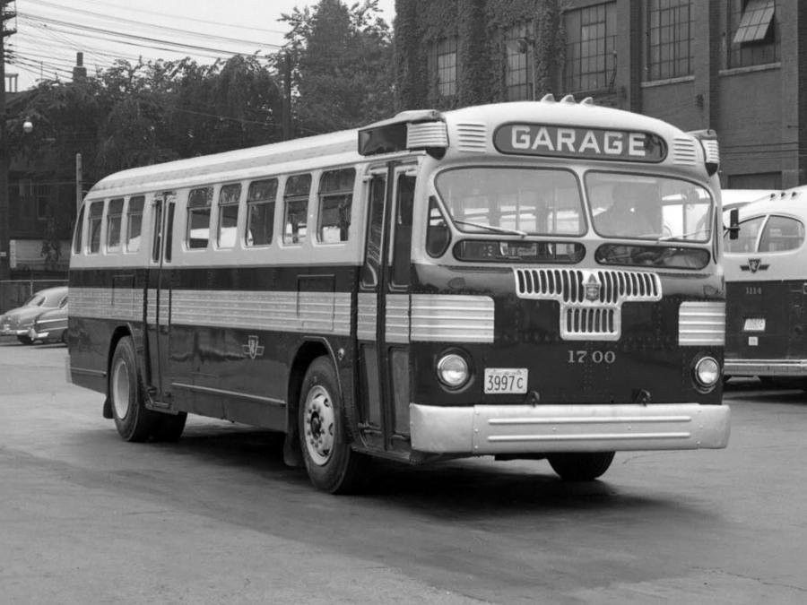 Twin Coach Model 44-D '1946